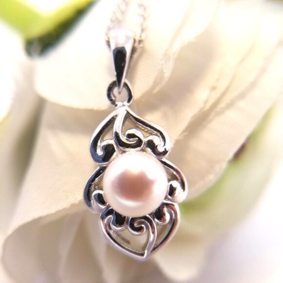 925 Sterling Freshwater Pearl Vintage Filigree Metal Work Pendant NWT - Picture 3 of 10